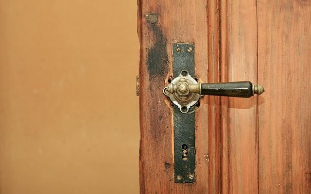 Comment déverrouiller une serrure de porte