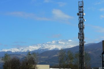 Les avantages et les inconvénients de l'Internet par satellite