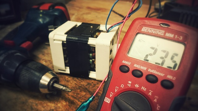 Comment lire les millivolts sur un multimètre Digitor Multimeter