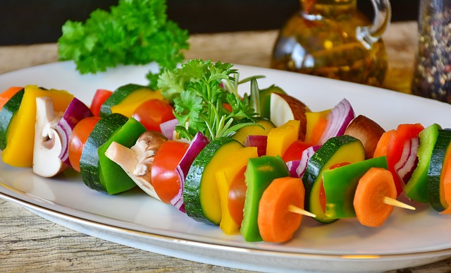 Comment soutenir les plants de tomates