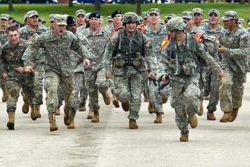 Comment dessiner un soldat de l'armée américaine Anime US Army Soldier