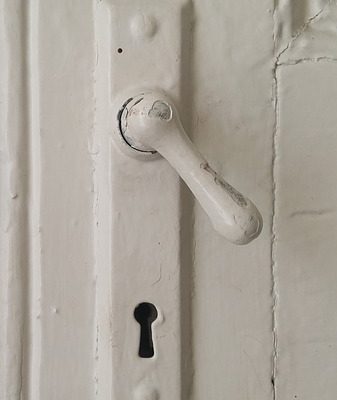 Comment déverrouiller la porte de votre maison sans utiliser les clés.