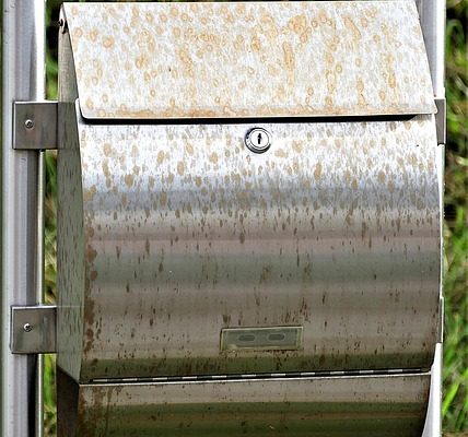 Comment enlever la rouille des pavés