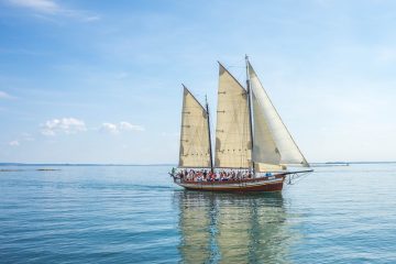 Dans quels types de bateaux ont-ils voyagé au cours des années 1600 ?