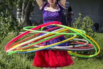 Le pour et le contre de l'utilisation de hula hoops pondérés.