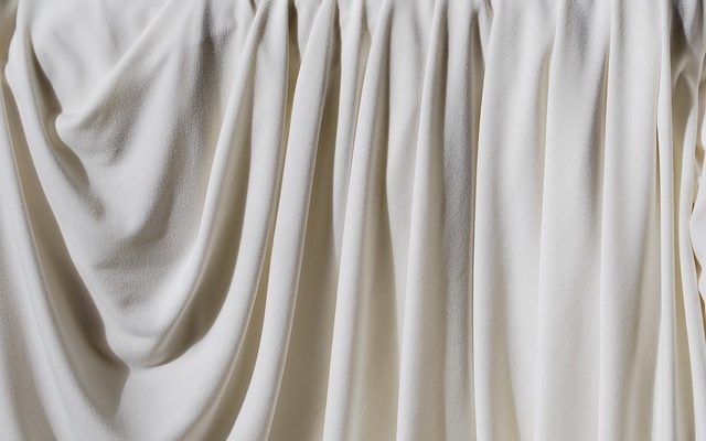 Comment pincer les rideaux plissés : sans ruban à plis.