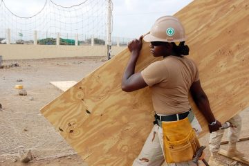 Comment construire un cadre de porte de théâtre