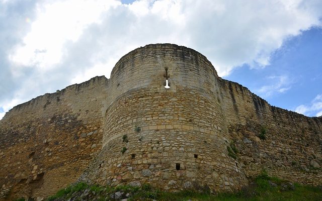 Comment fabriquer un château en polystyrène expansé