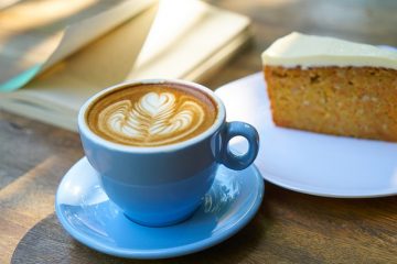 Comment faire un gâteau d'anniversaire à chapeau magique