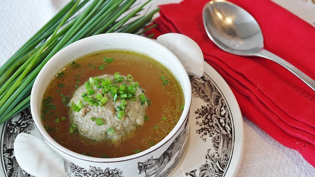 Comment remplacer le bouillon de boeuf condensé par un substitut au bouillon de boeuf condensé ?