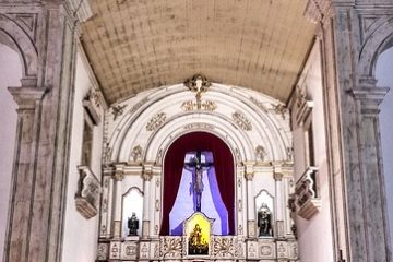 Mettre la table pour la Sainte Communion