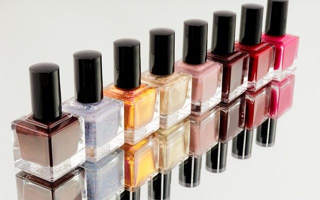 Comment bander les ongles des orteils