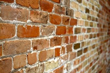 Comment construire un mur de briques renforcées
