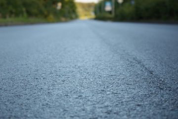 Comment recouvrir le béton de cailloux