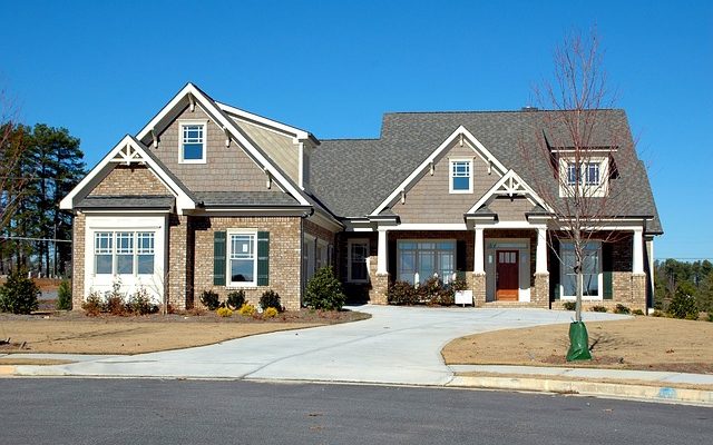 Quels sont les coûts moyens de pavage d'une entrée de garage ?