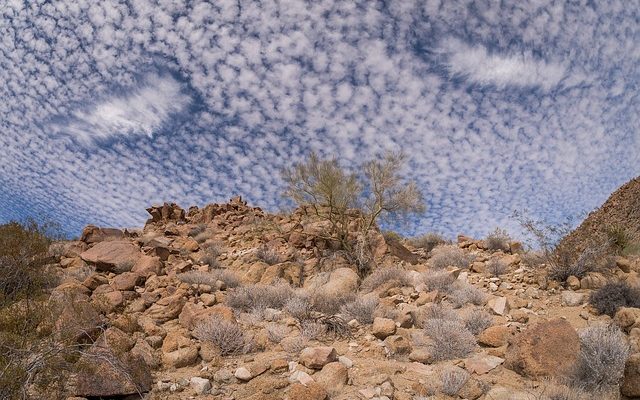 Comment faire des trous carrés dans la tôle métallique