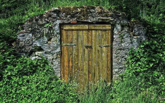 Comment décaper et retoucher les vieux meubles en bois.