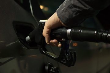 Pourquoi l'huile moteur diesel devient-elle noire ?