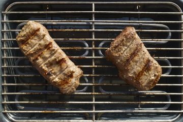 Comment cuire lentement une poitrine d'agneau à la mijoteuse