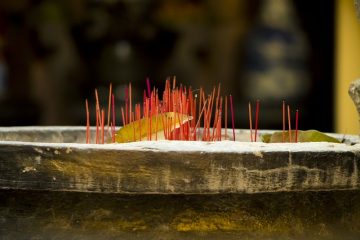 Comment faire un tipi avec des bâtonnets de popsicle.