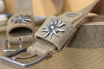 Comment fixer les déchirures dans les bottes en cuir