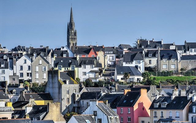 Comment installer une torche sur le toit d'un bâtiment commercial ?