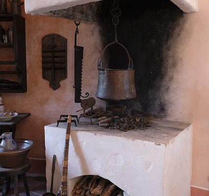 Comment dater des marmites de cheminée anciennes