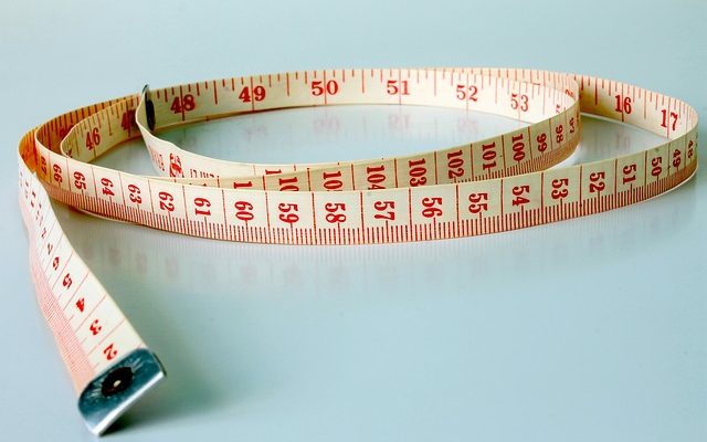Comment mesurer le tour de taille des femmes