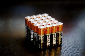 Comment réparer une batterie de 12 volts qui a été bouillie à sec