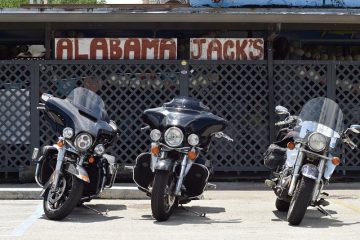 Motocyclettes ou voitures pour le kilométrage d'essence