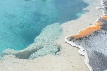 Quelle est la quantité d'eau contenue dans une piscine Intex de huit pieds ?