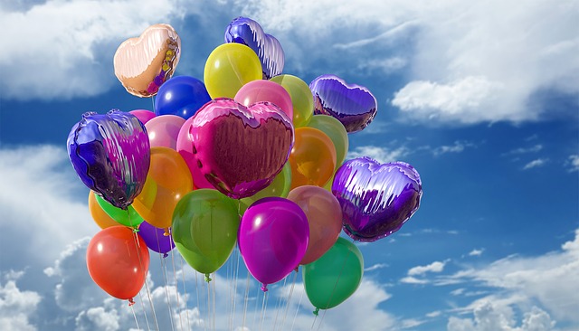 Quels sont les dangers de l'inhalation de ballons d'hélium ?