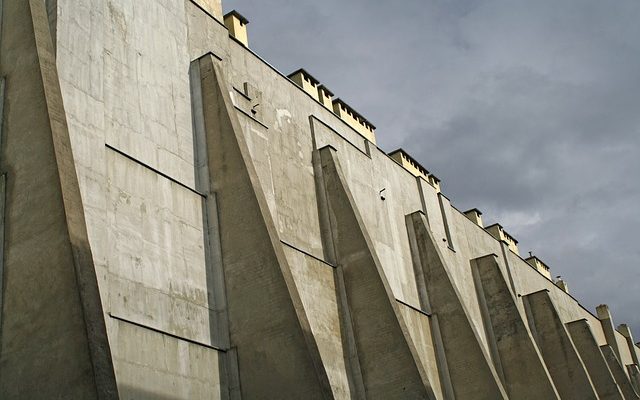 Comment réparer un porte-rouleau de toilette