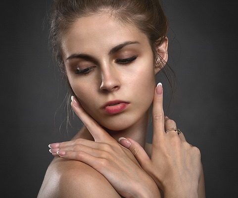 Comment façonner vos ongles carrés à l'aide d'une lime à ongles