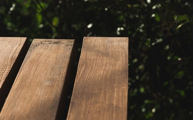 Comment faire un banc de jardin en bois