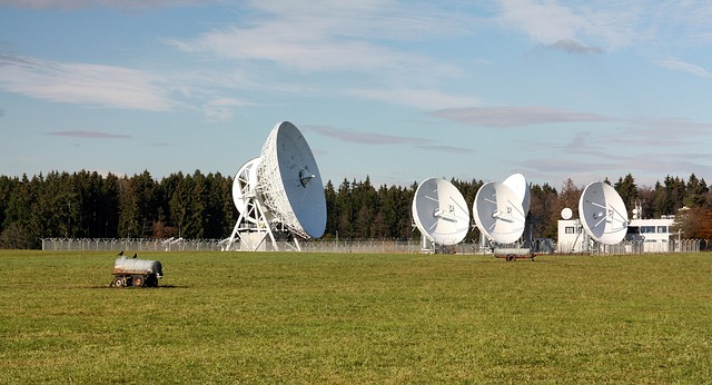 Comment obtenir une meilleure réception pour mon antenne FM monofilaire