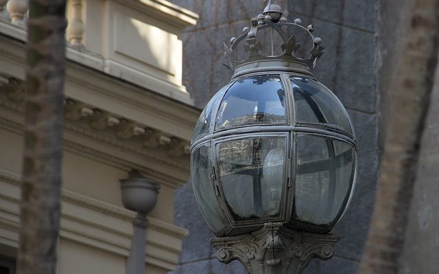 Comment remplacer l'éclairage fluorescent par un éclairage suspendu