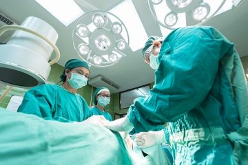 La chirurgie au laser de la colonne vertébrale est-elle efficace ?