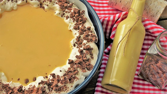 Comment faire ressembler un gâteau à une piscine