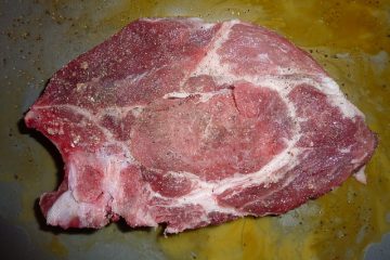 Comment garder les côtelettes de porc humides pendant la cuisson à la poêle