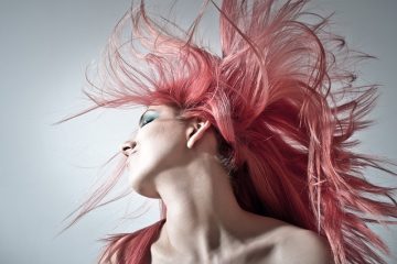 Comment mettre des reflets rouges dans les cheveux foncés