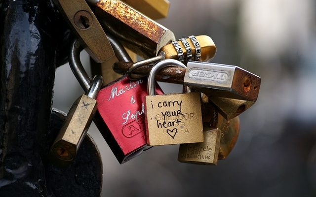 Comment ouvrir un coffre-fort Sentry sans la clé ?