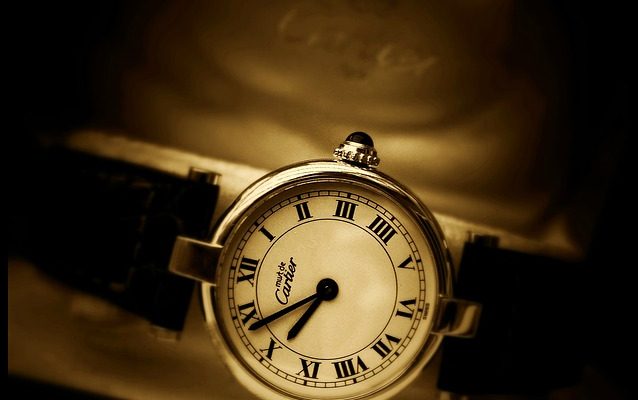 Comment repérer une fausse montre Cartier ?