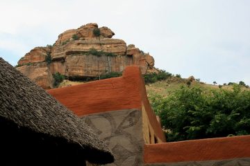 Comment découper les moulures de corniches pour les coins