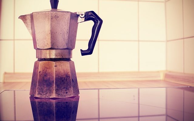 Comment réparer des coffres anciens