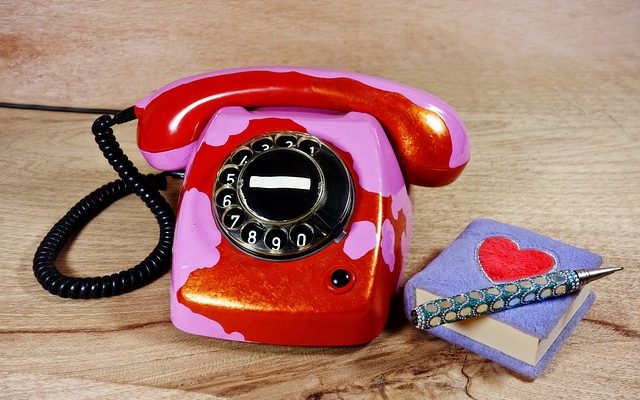 Comment trouver un nom correspondant à un numéro de téléphone