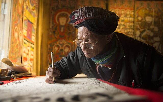 Comment décorer un coussin à l'aide d'une peinture textile