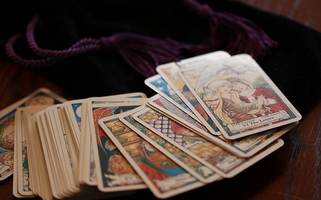 Comment lire les cartes de Tarot