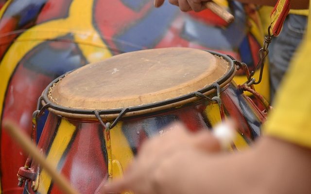 Instruments de percussion à l'école primaire