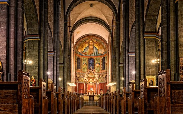 Comment rédiger une lettre de transfert d'adhésion à l'Église